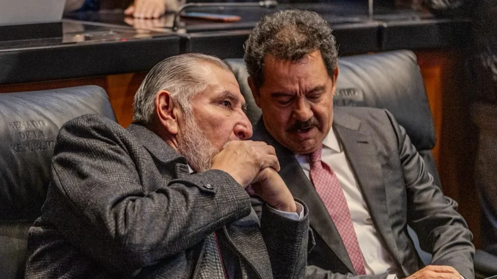 Durante el inicio del periodo ordinario de sesiones del Senado, Ignacio Mier encabezó su primera reunión con coordinadores y senadores.