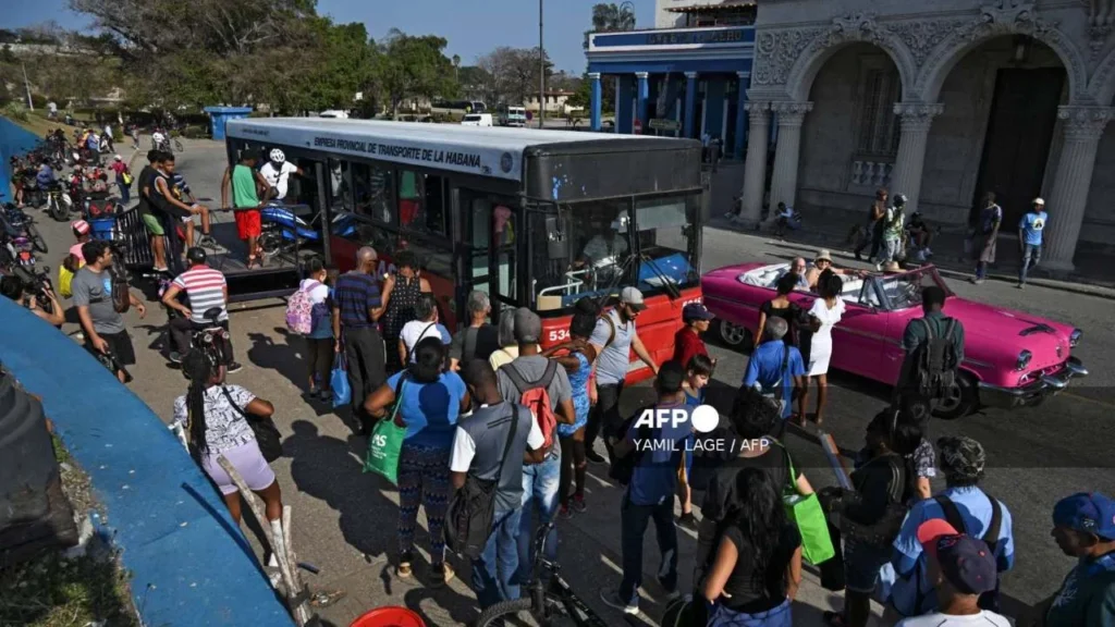 Cuba se mantiene en una crisis humanitaria tras los bloqueos impuestos por Estados Unidos.