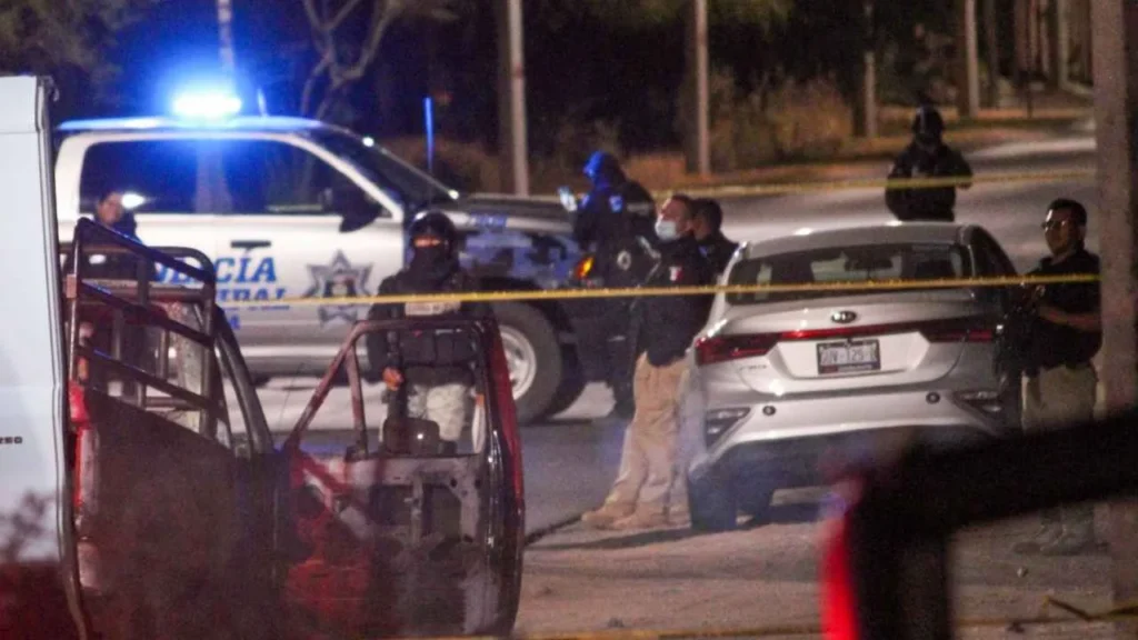 En Guanajuato un comando amado atacó a 13 personas, una de ellas murió.