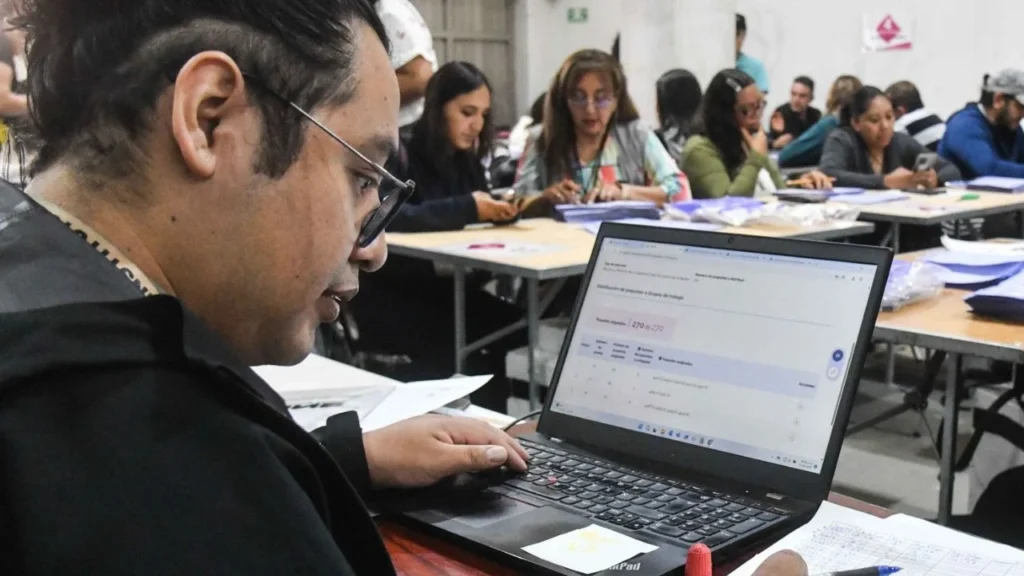 Superan primera fase de elección 394 aspirantes a consejerías del INE