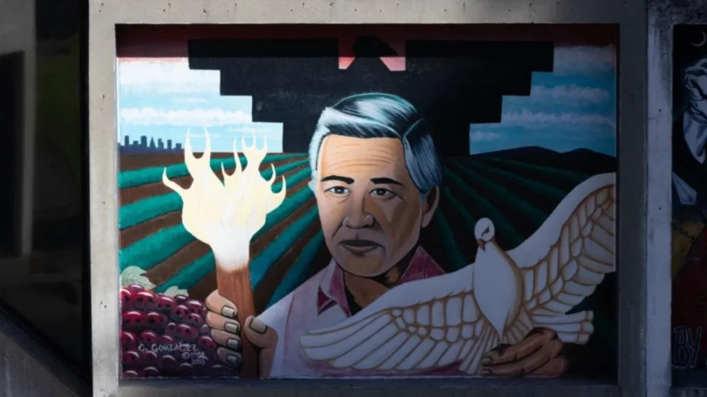 César Chávez, símbolo de la comunidad latina y figura máxima de la lucha campesina en EU, es acusado por presunto abuso a menores.