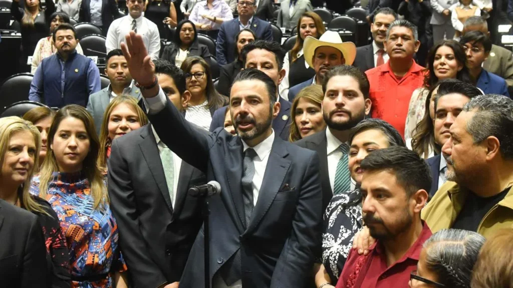 Como parte de su arranque, Hernández también planteó la necesidad de modernizar la ASF.