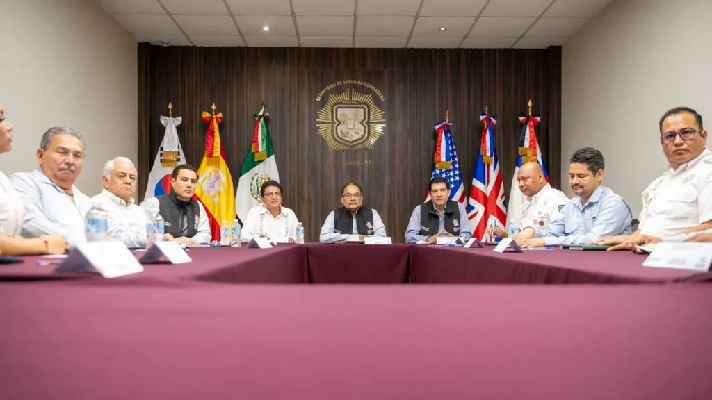 Durante la sesión se presentaron las acciones que se realizan en el municipio de Escobedo para frenar el escalamiento de la violencia.