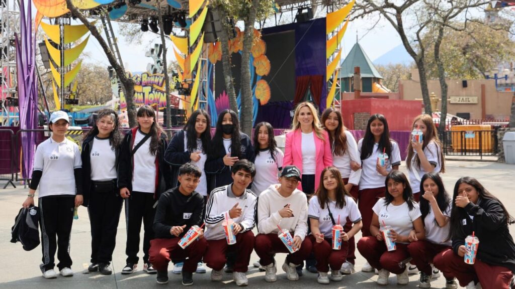 Este 2026, el Sistema Municipal DIF Huixquilucan llevará a 23 mil niños, adolescentes y jóvenes a Aztlán, Six Flags y Acuario Michin.