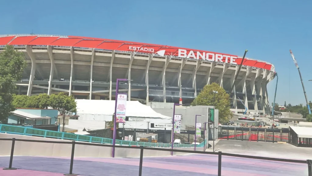 El Gobierno de la Ciudad de México inauguró de forma simbólica las obras de rehabilitación en las inmediaciones del Estadio Banorte (Azteca), tras una inversión cercana a 200 millones de pesos.