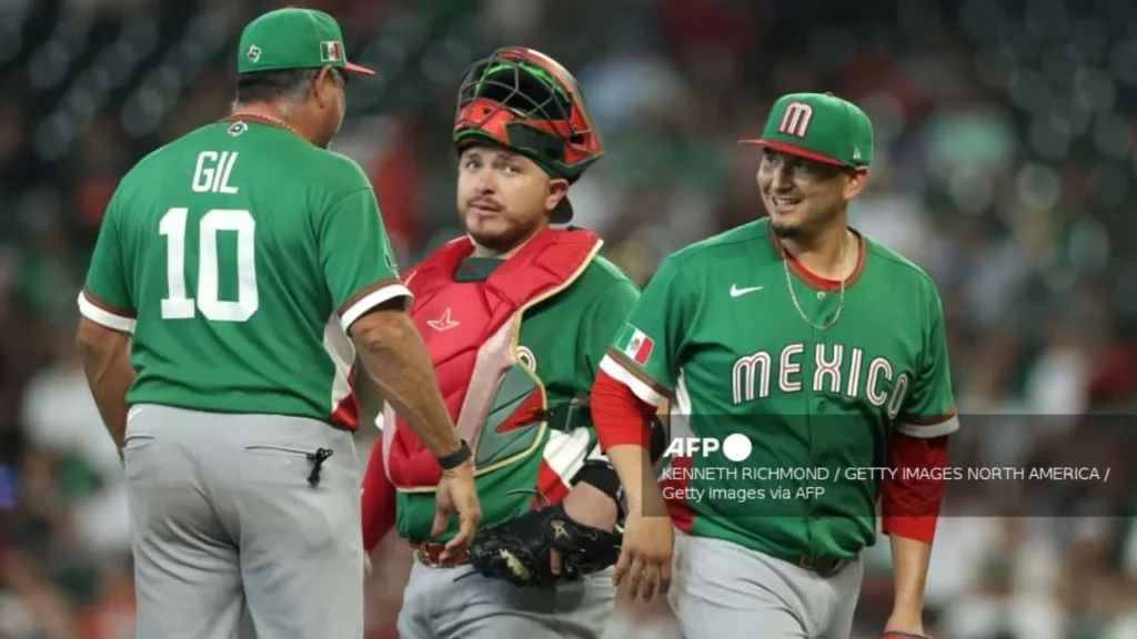 México logra su primera victoria en el Mundial de Béisbol.