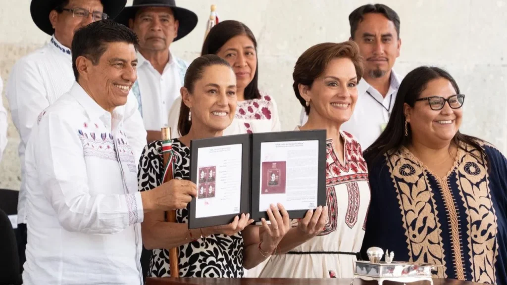 Además de reconocer el legado de Benito Juárez, Sheinbaum y Jara nombraron a Margarita Maza como Embajadora Histórica de México.