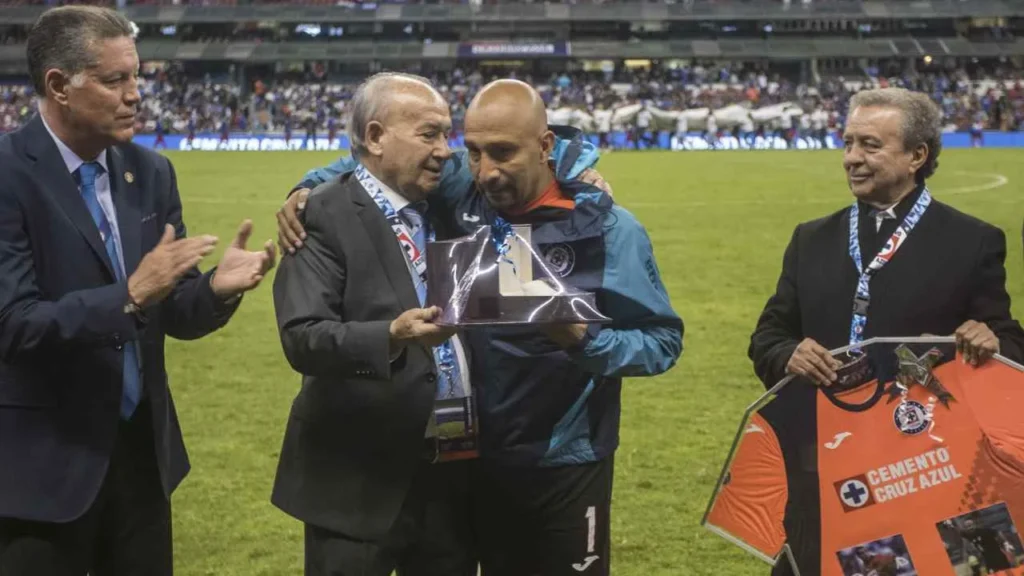 El 'Conejo' Pérez le dijo adiós a las canchas el 1° de julio de 2019.