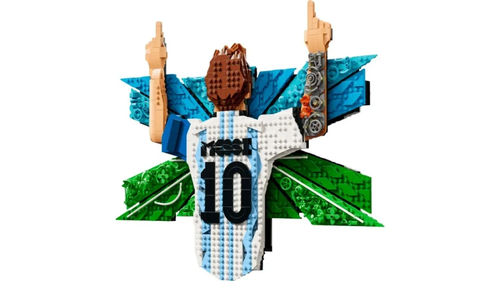 LEGO lanzó sets y modelos de exhibición de Lionel Messi y Cristiano Ronaldo y aquí te decimos dónde comprarlos y cuánto cuestan.