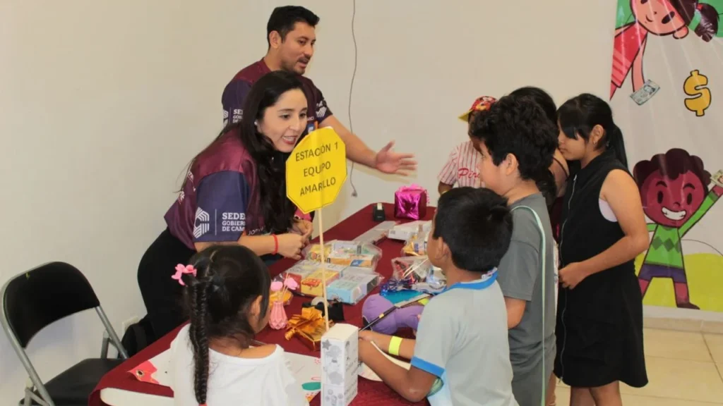 Bancampeche impartió el taller 'Cuidando mi Dinero: Aprendiendo sobre Presupuesto' a niñas y niños para fomentar hábitos financieros.