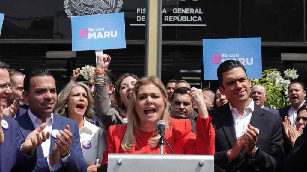 Hoy miércoles, Maru Campos asistió a las instalaciones de la FGR.