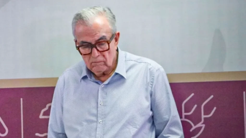 Ante el citatorio de la FGR, Rubén Rocha Moya aseguró que no tiene nada qué temer y atenderá el requerimiento con la frente en alto.