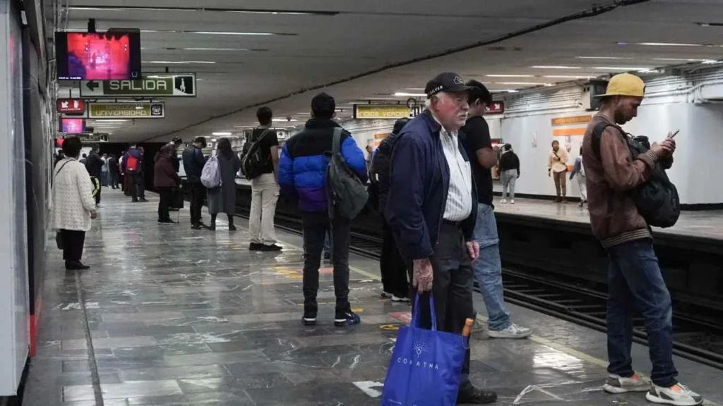 La STC Metro destacó que por seguridad y por el mantenimiento a los trenes y vías, no se puede prolongar el servicio.