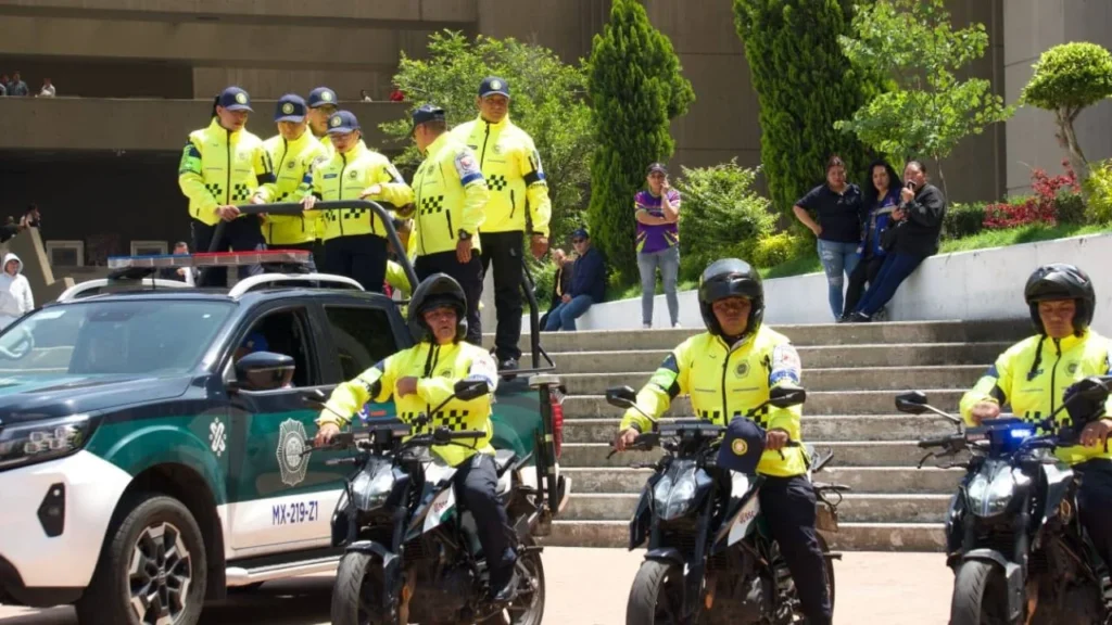 Elementos de la policía auxiliar especializada realizan sus primeras 20 infracciones