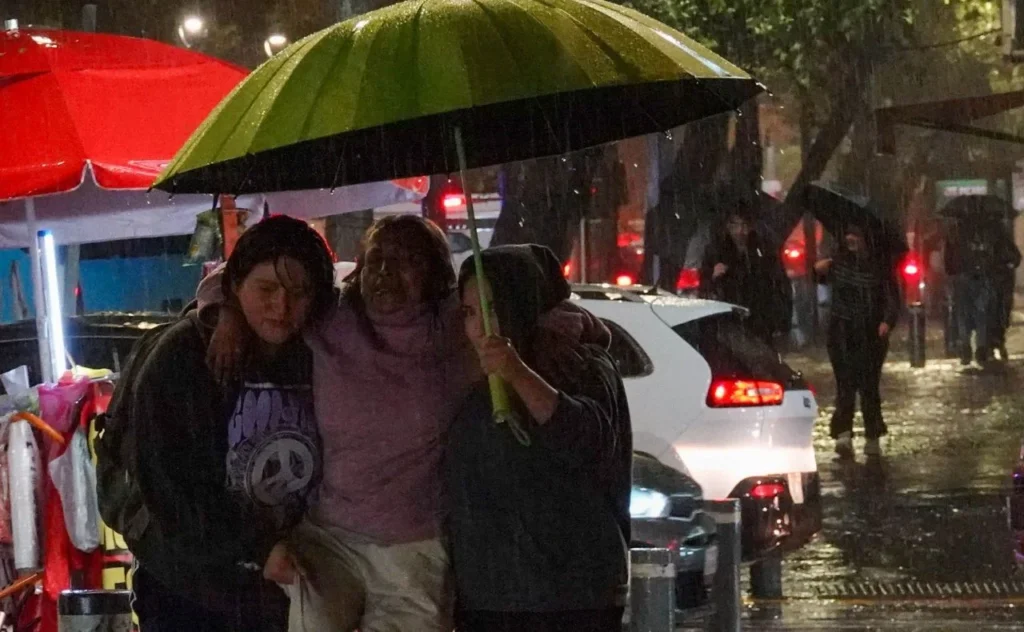 Lluvias torrenciales amenazan la CDMX; emiten alerta amarilla