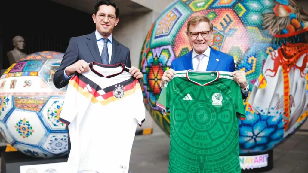 El canciller mexicano se reunió con su similar de Alemania, Johann Wadephul.
