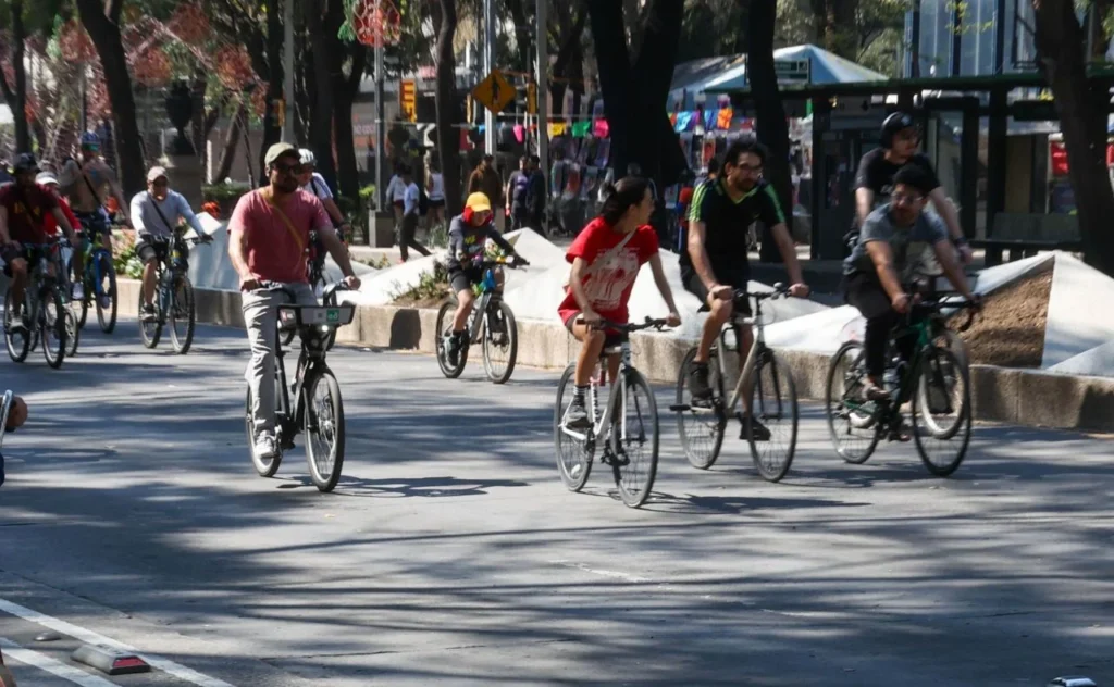 La Agenda de Movilizaciones Sociales prevé para este domingo marchas, concentraciones, rodadas ciclistas y recorridos en patines en distintos puntos de la Ciudad de México.