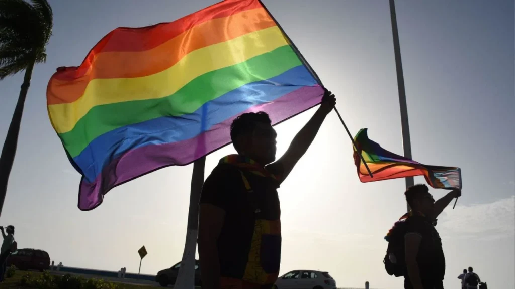 La 48 Marcha del Orgullo LGBT+ recorrerá este sábado las principales avenidas de la Ciudad de México, aunque con un cambio importante en su trayecto, debido al Fan Fest del Mundial de Futbol