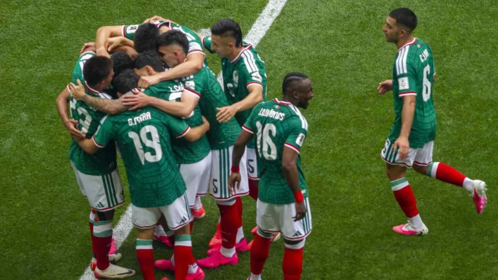 La Selección Mexicana venció 2-0 al conjunto sudafricano pero tendrá una baja sensible ante Corea del Sur.