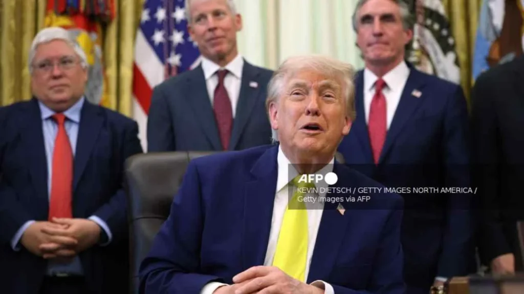 Donald Trump anunció una inversión para la industria del carbón.