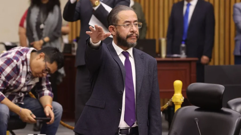 Con un financiamiento de 84.3 millones de pesos para lo que resta del 2026, Hugo Eric Flores formó el Partido PAZ, versión 3.0 del PES.