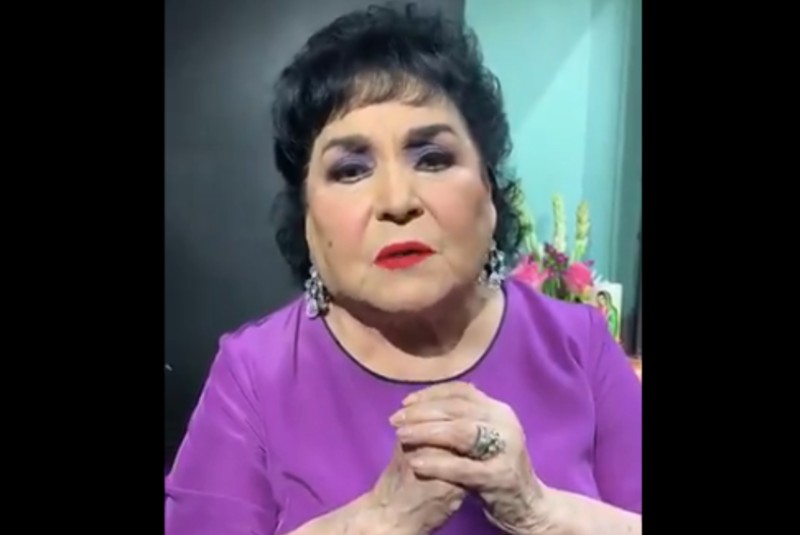 sí misma
