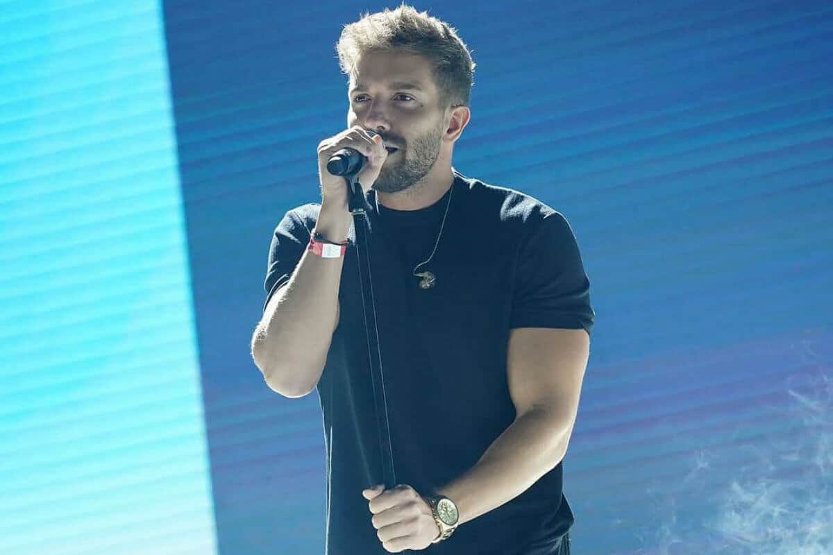“¡La próxima vez que vaya a Miami me rapo el pelo o me cambio la cara!”, dijo el cantante