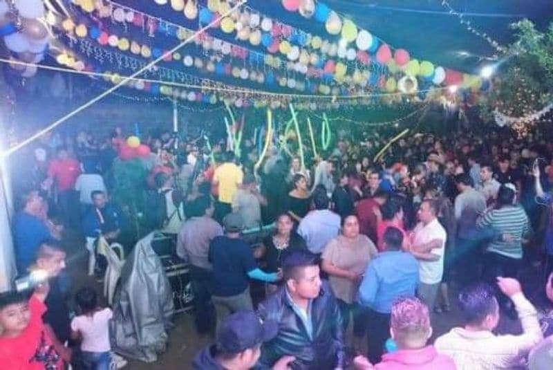 Baile patronal en Oaxaca causa brote de contagios de Covid-19; habría 400 infectados