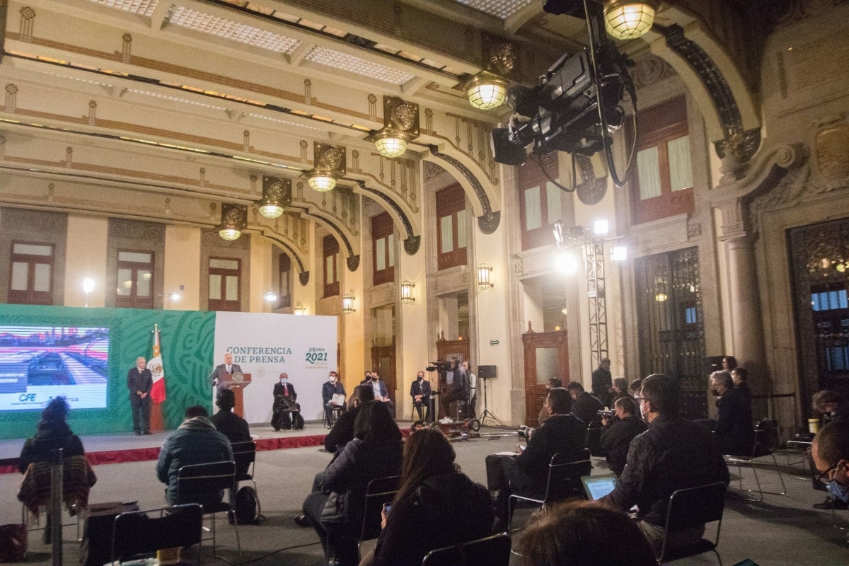 En la víspera, el INE emitió un lineamiento que prohibía al mandatario nacional y gobernadores fijar posturas políticas sobre elecciones y candidatos