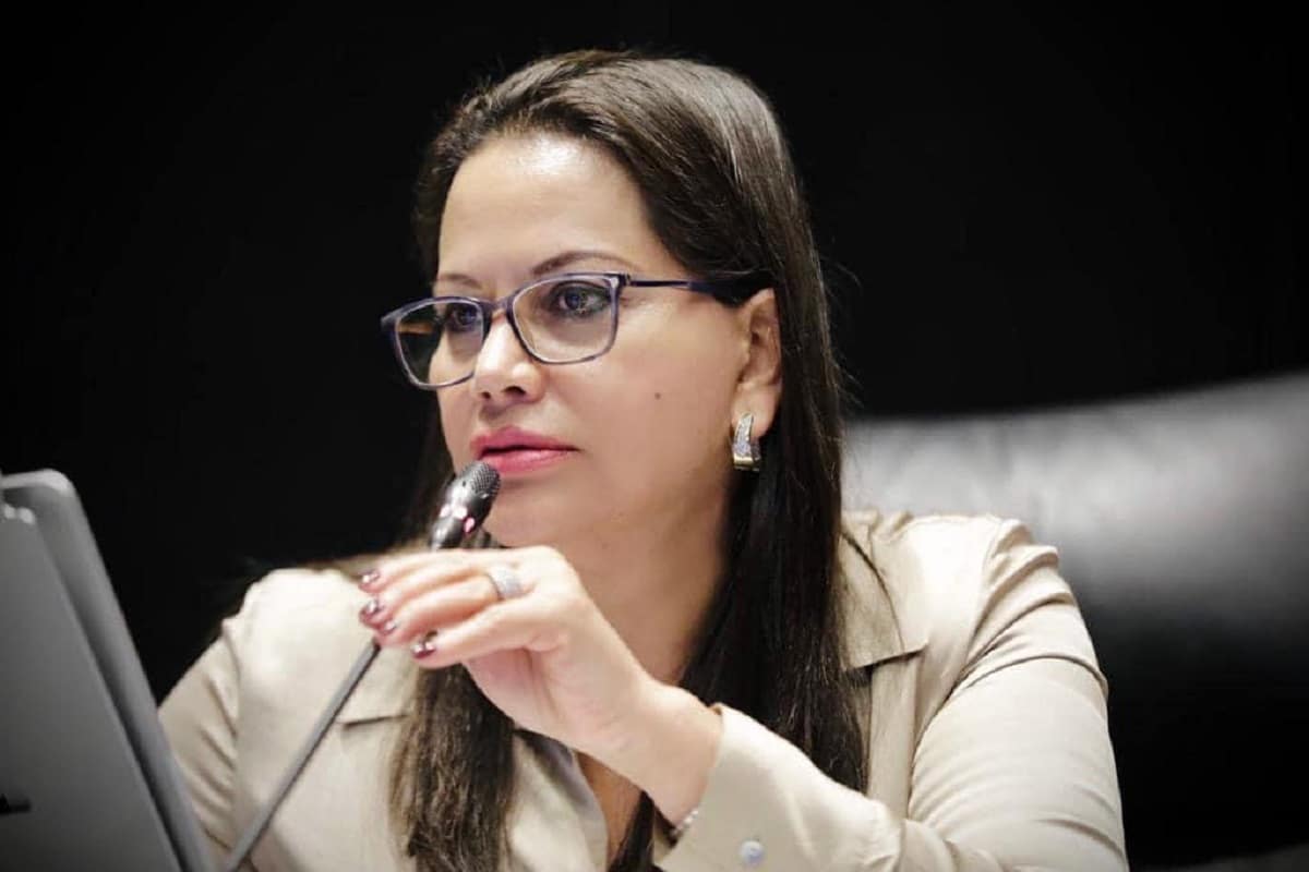 senadora María Merced González de Morena