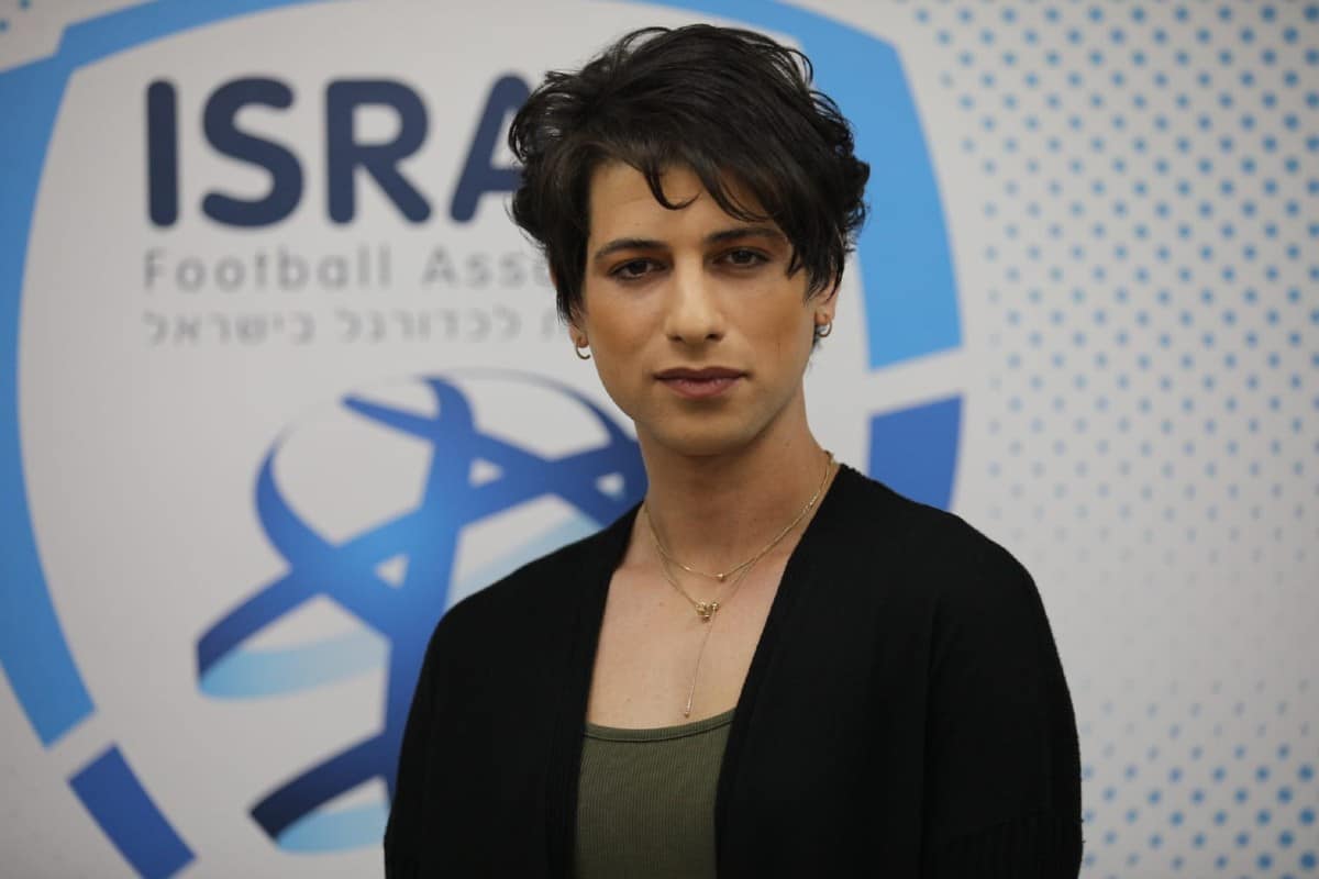 Sapir Berman , árbitra transexual