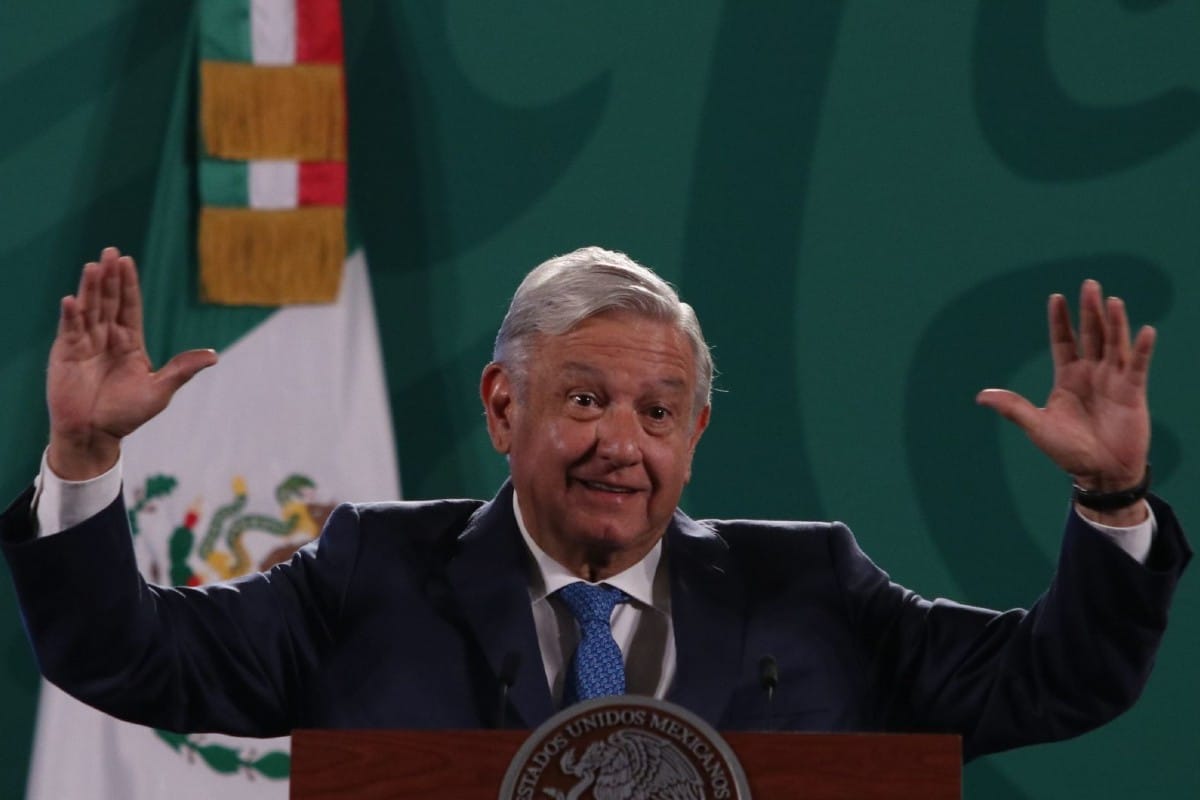 AMLO enfatizó que la "guerra sucia" durante las campañas impactó en el resultado de Morena en la CDMX.