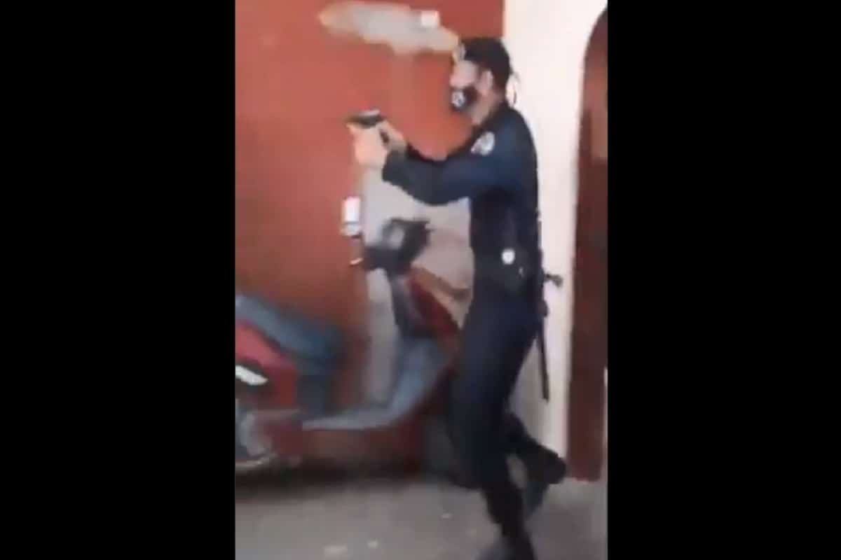 Irrupción de la policía en hogar de Cuba