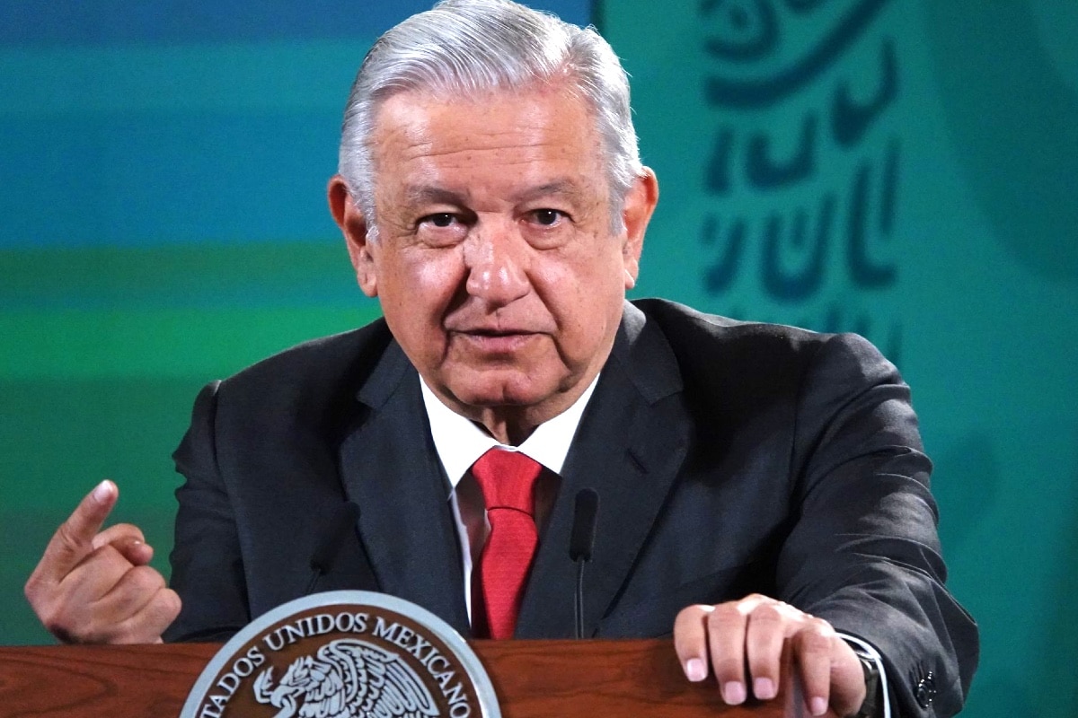 AMLO evita opinar sobre objeción de conciencia