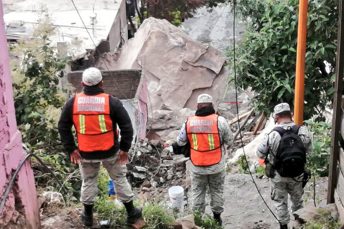 Continúa búsqueda de 3 personas en el deslave en el Cerro de Chiquihuite