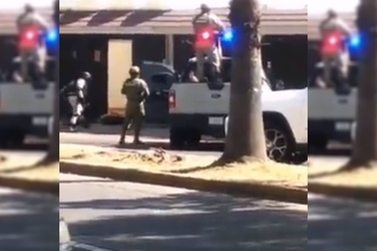 Foto: Captura de video. El operativo de las fuerzas federales tiene lugar en la colonia Jardines Alcalde de Guadalajara.