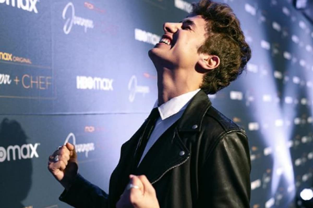 Juanpa Zurita regresa con sketches de la mano de Ed Sheeran