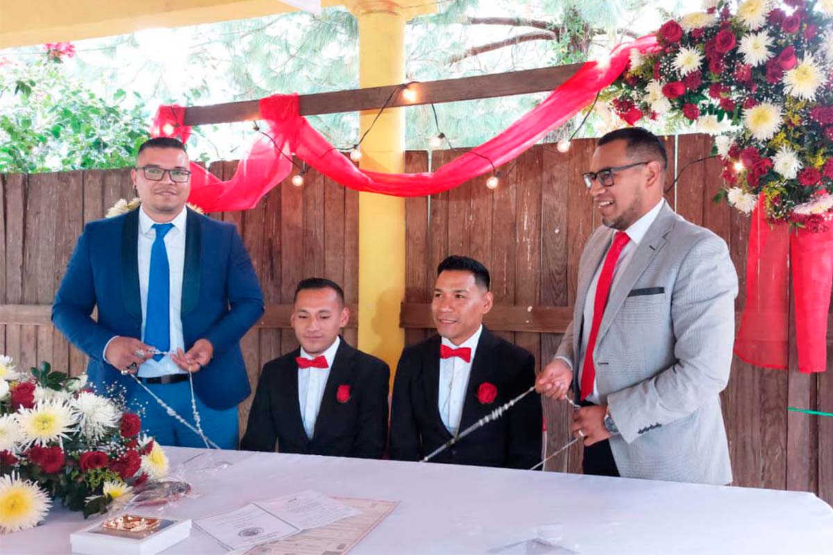 Se celebra en Michoacán el primer matrimonio igualitario purépecha