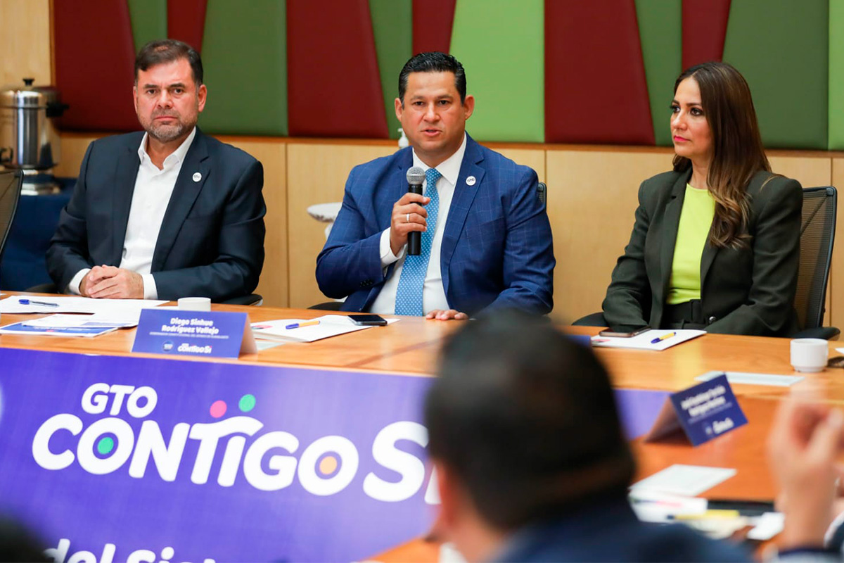 Cierran filas dependencias estatales en favor de las familias guanajuatenses