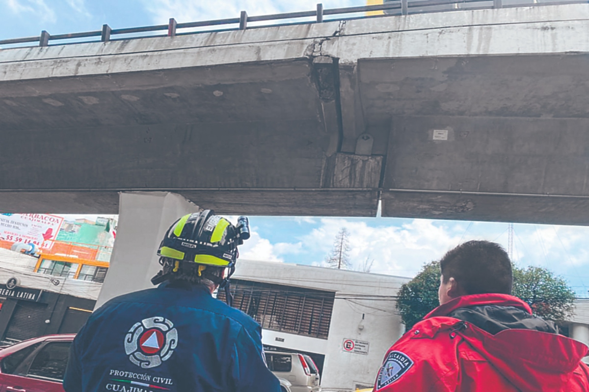El secretario de Obras y Servicios, Jesús Esteva, señaló que tras una revisión al Puente del Yaqui se encontró que no existen daños estructurales