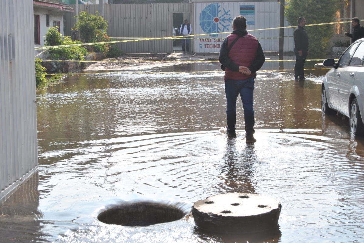 Vecinos de las colonias Izcalli Ecatepec y Lomas de Atzolco, resultaron afectados