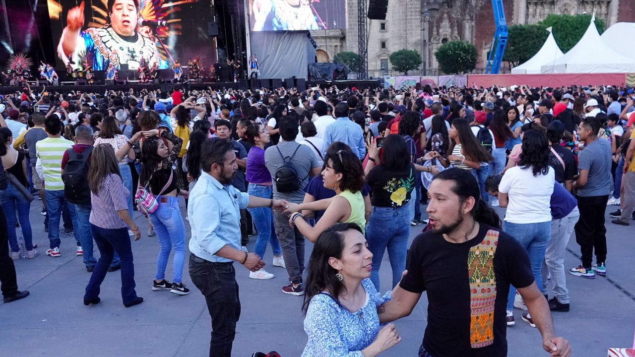 gran cumbion en el zócalo