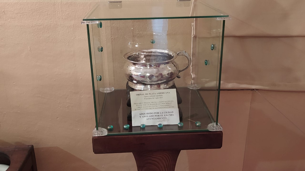 En Salamanca, España se encuentra uno de los museos más raros de mundo: el Museo del orinal