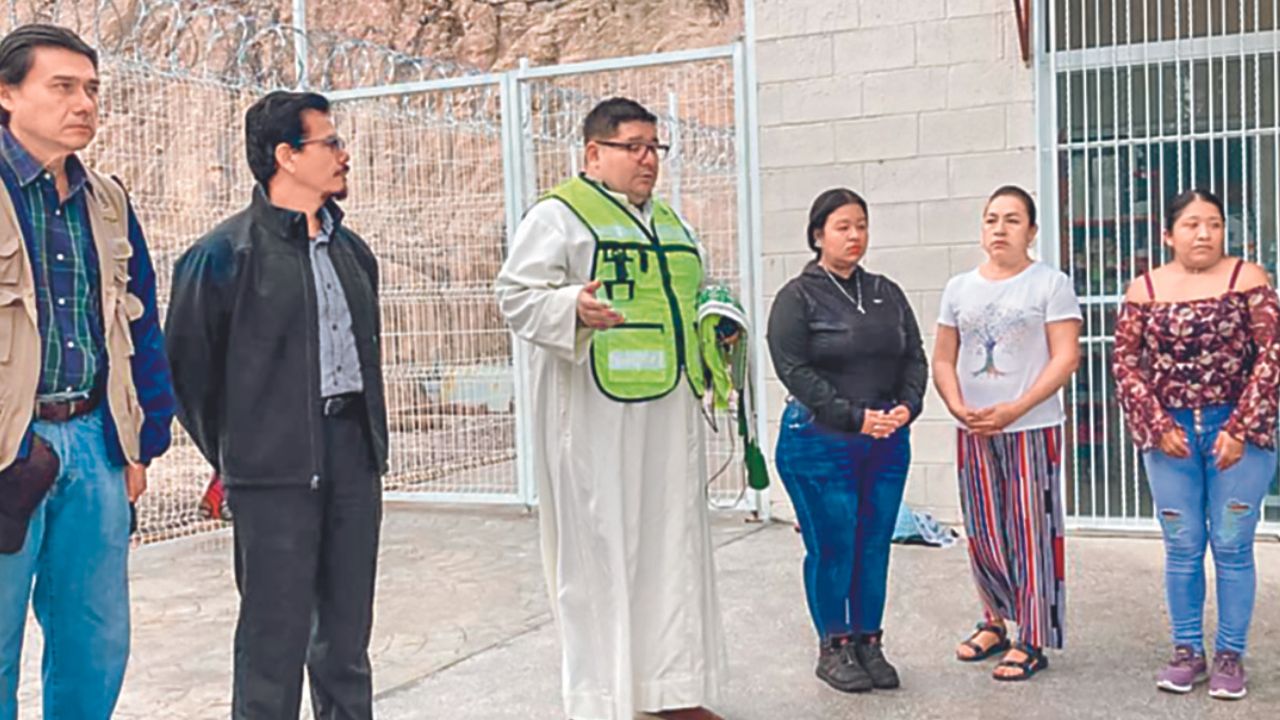 Una caravana de ayuda humanitaria partió la mañana de este martes de Chilpancingo hacia el poblado El Nuevo Caracol