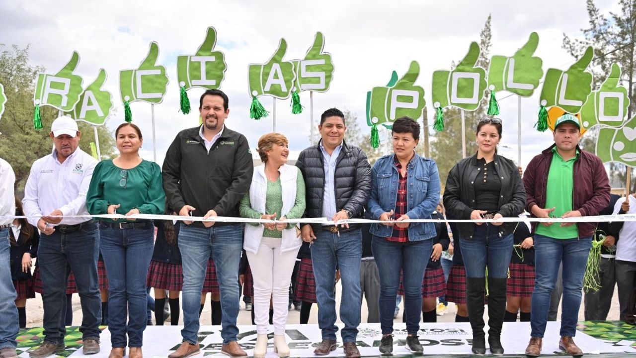Ricardo Gallardo Cardona entregó el camino de la carretera 80 a la cabecera municipal con una inversión de 35 millones de pesos