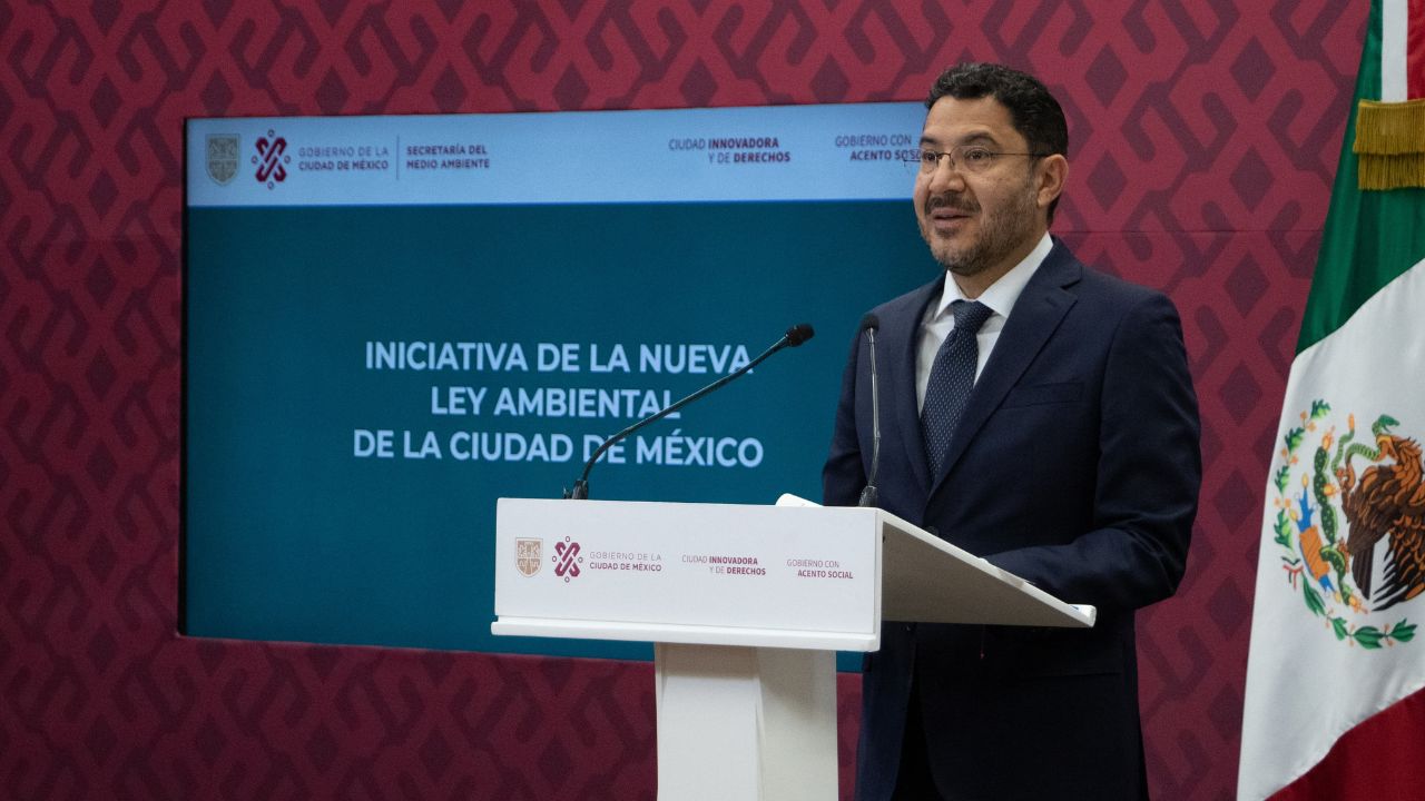 Martí Batres presentó la iniciativa de Ley Ambiental de la Ciudad de México