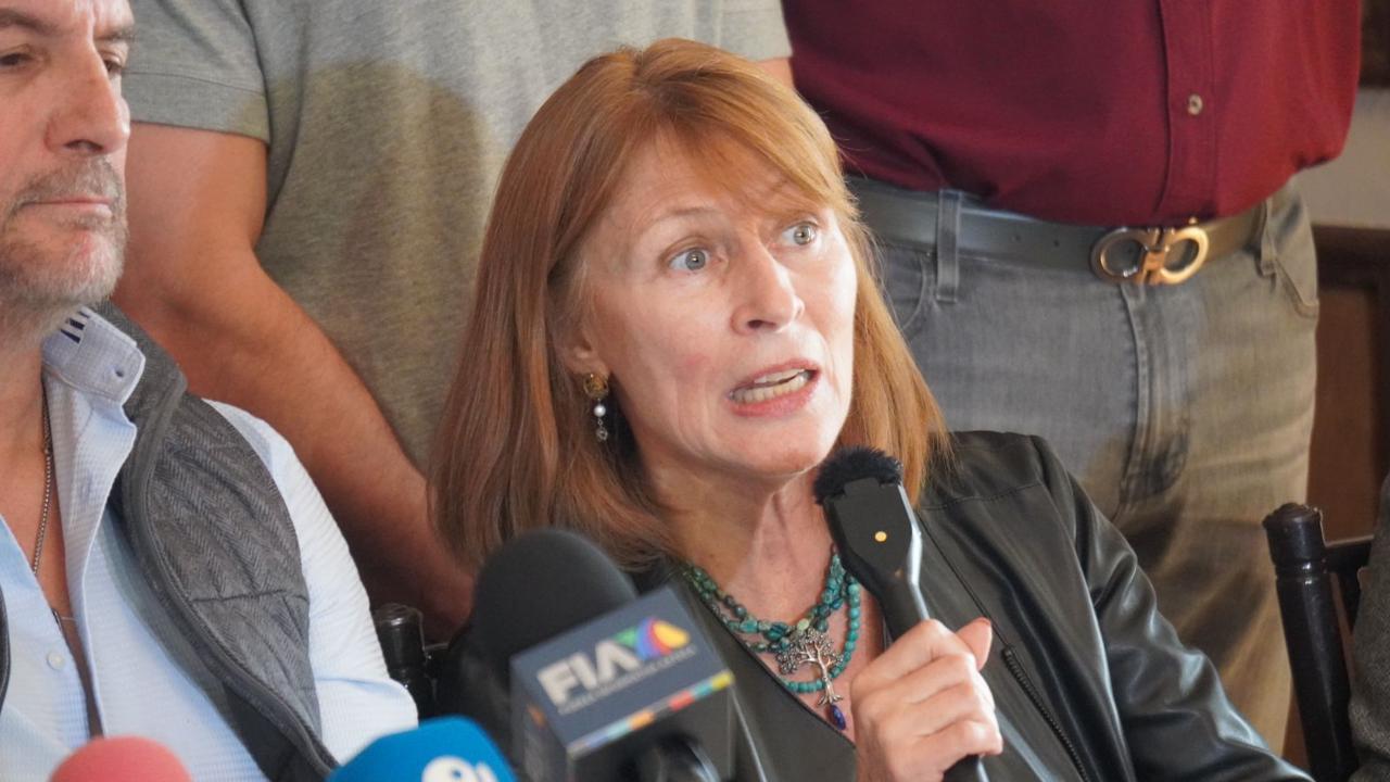 Tras una petición a los medios equidad en la cobertura electoral, Clouthier aseguró que las publicaciones están inclinadas a favor de Xóchitl