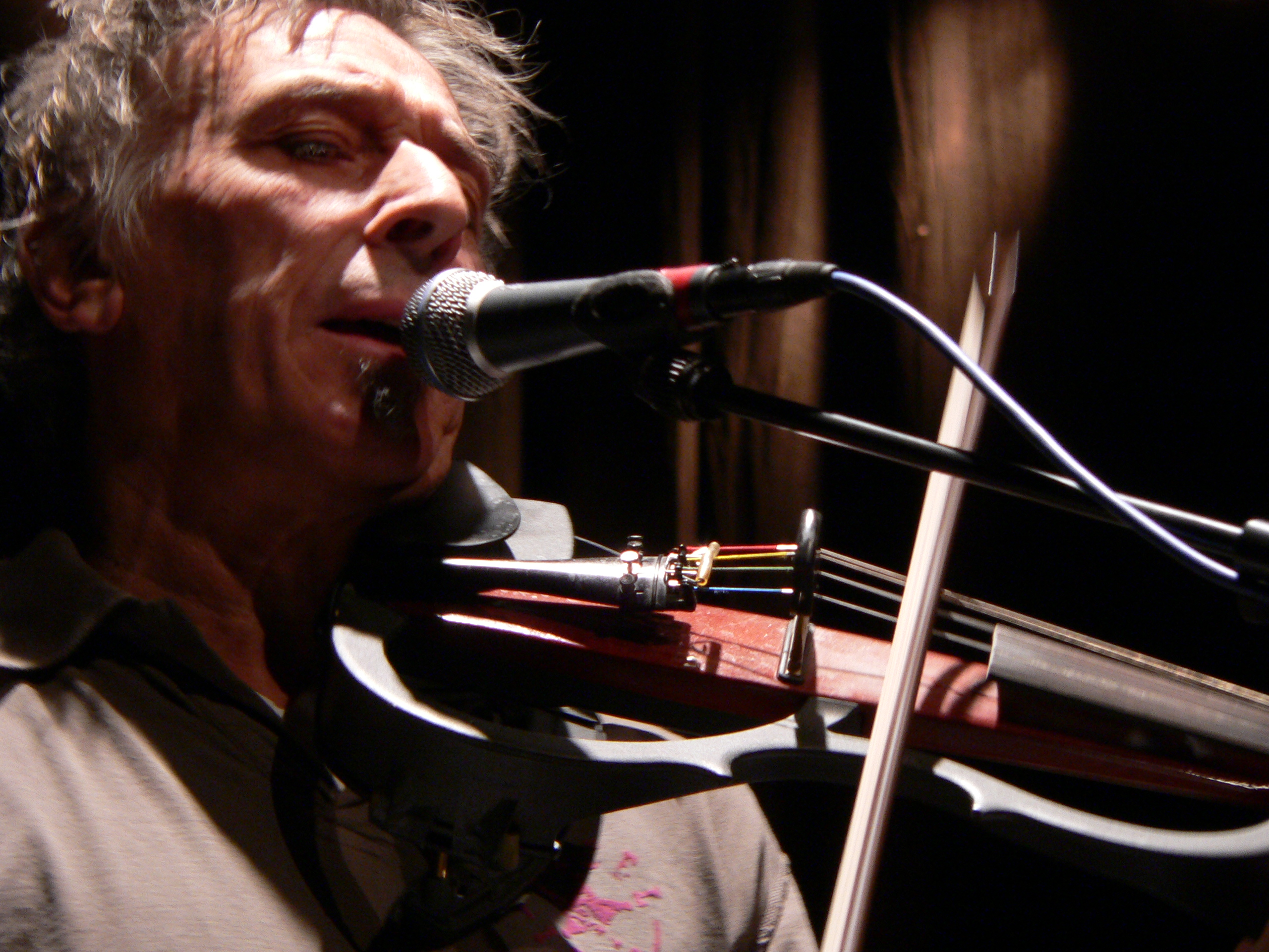 Luego de más de 25 años de espera, la otra mitad de The Velvet Underground, John Cale, vuelve a México para un recital único.