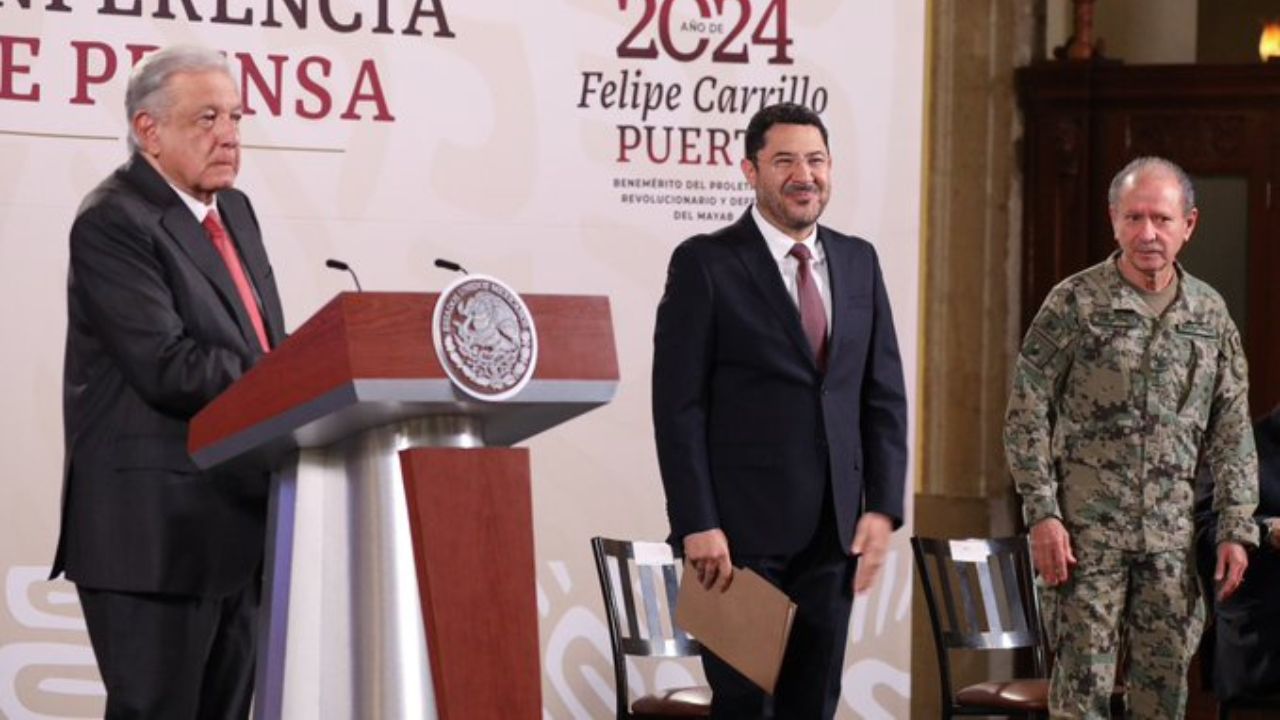 En la CDMX hay guerra sucia: Martí Batres
