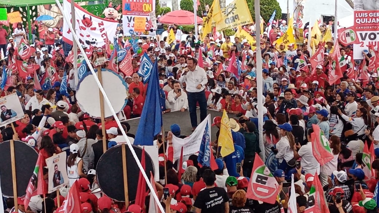 “Por eso, dijo, tenemos que llevar a la presidencia de la Republica a la única mujer que nos va a cumplir, a Xóchitl Gálvez”/ Foto: Especial